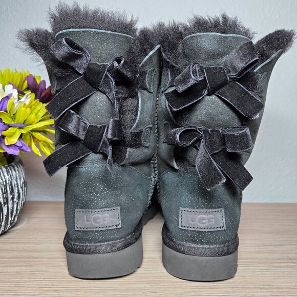 UGG Bailey Bow II Glimmer Winter Boots – Size: 7 (Women’s) - Picture 2 of 9
